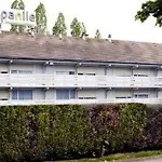 Hotel Campanile Nature Les Ulis