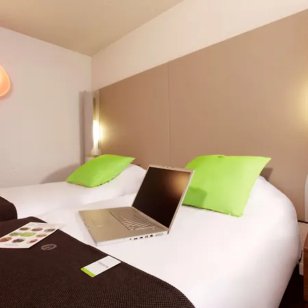 Hotel Campanile - Courtaboeuf 3*