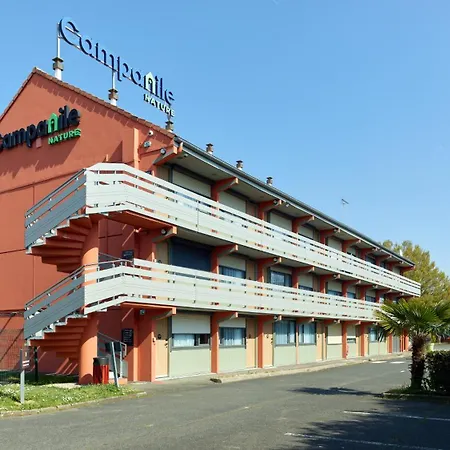 Campanile Nature Hotel Les Ulis