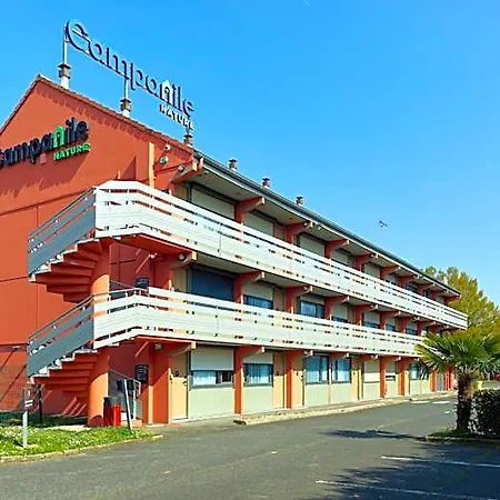 Campanile Nature ホテル 3*