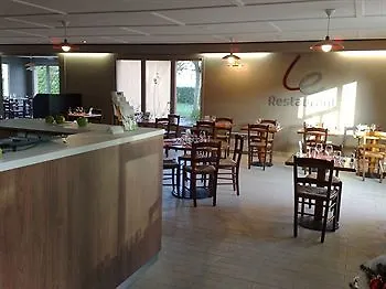 Hotel Campanile Nature Les Ulis