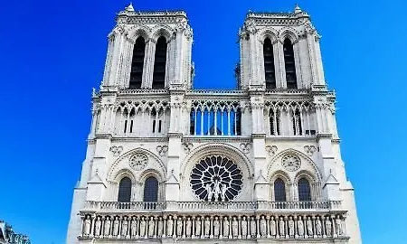 Campanile - Courtaboeuf